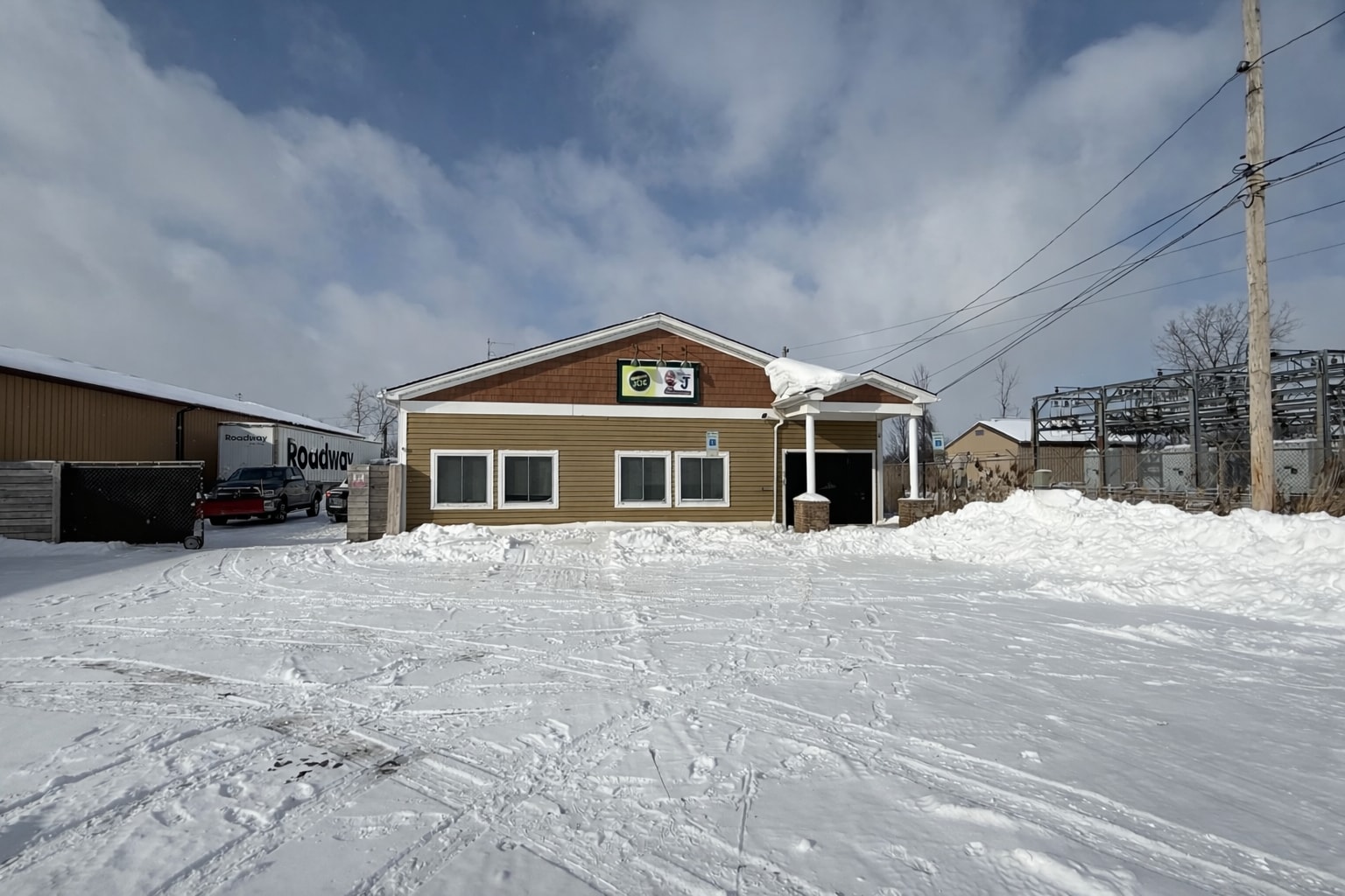 375 Clay Rd, Rochester, NY for sale Primary Photo- Image 1 of 33