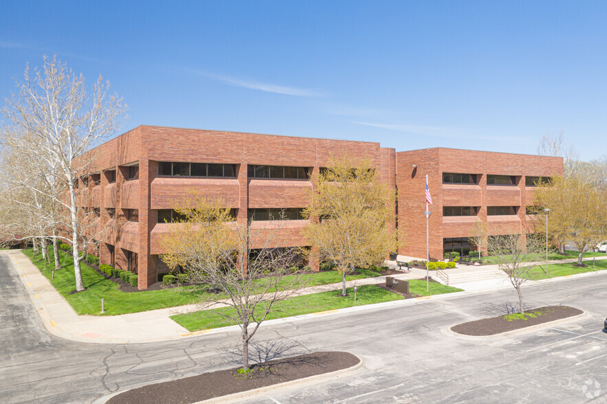 10895 Grandview Dr, Overland Park, KS for lease - Primary Photo - Image 1 of 7