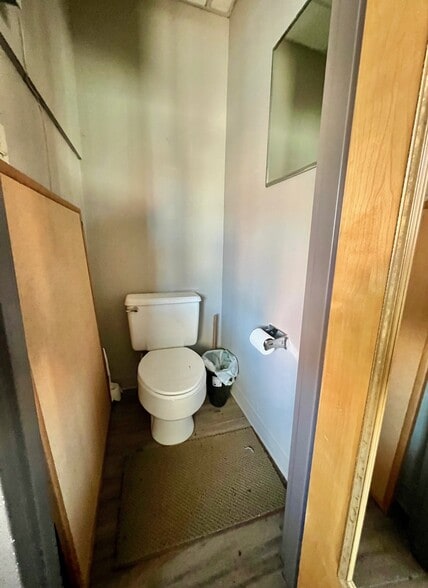 15 Main ave, Taylorsville, NC for lease - Building Photo - Image 3 of 6