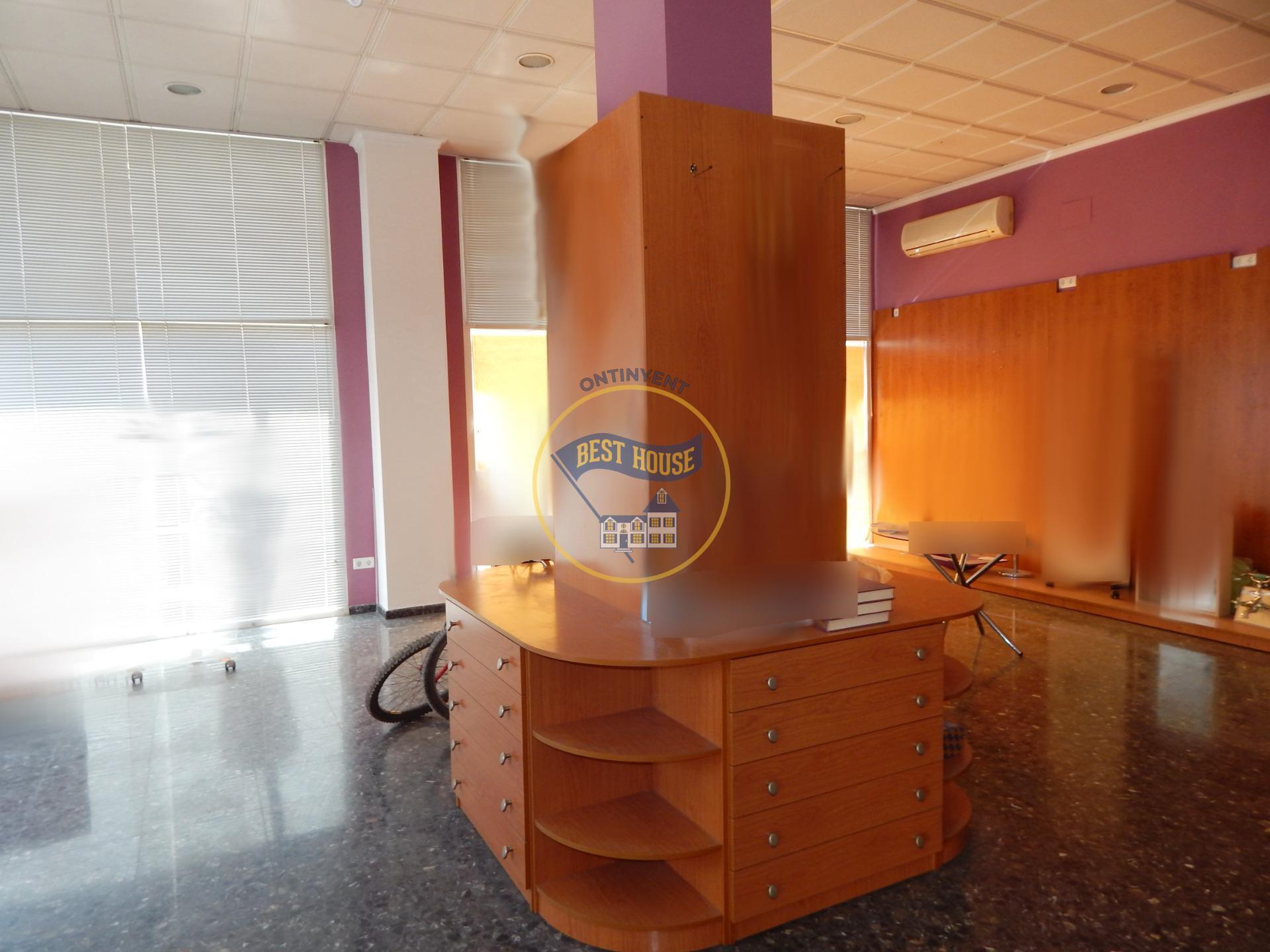 Retail in Cocentaina for sale Building Photo- Image 1 of 7