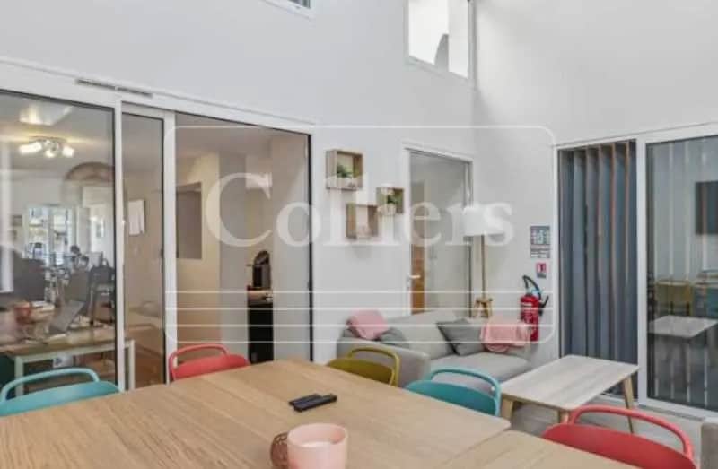 Office in Marseille for lease - Interior Photo - Image 1 of 9