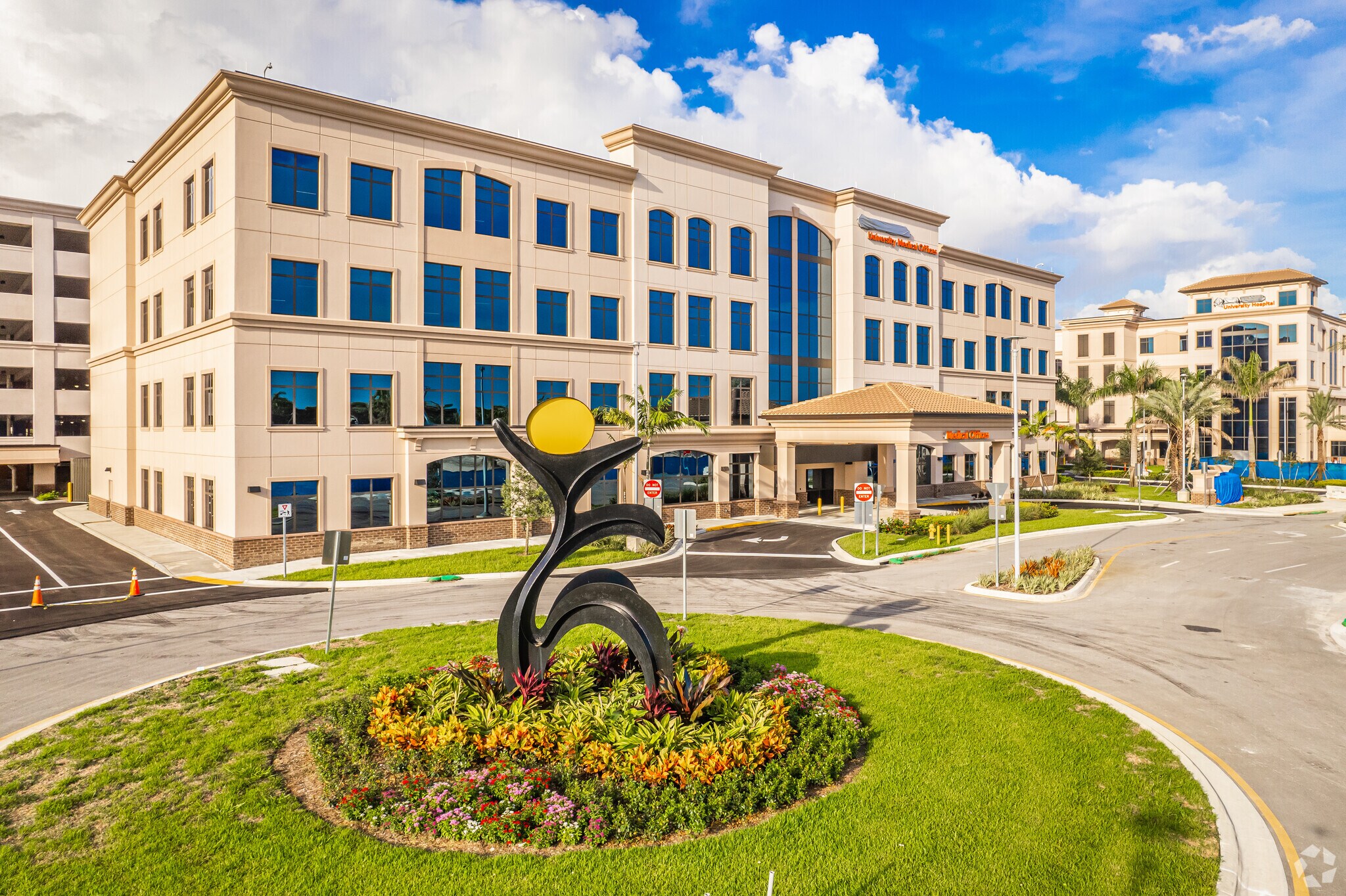 7630 SW 34th Manor, Davie, FL 33328 HCA Florida University Medical