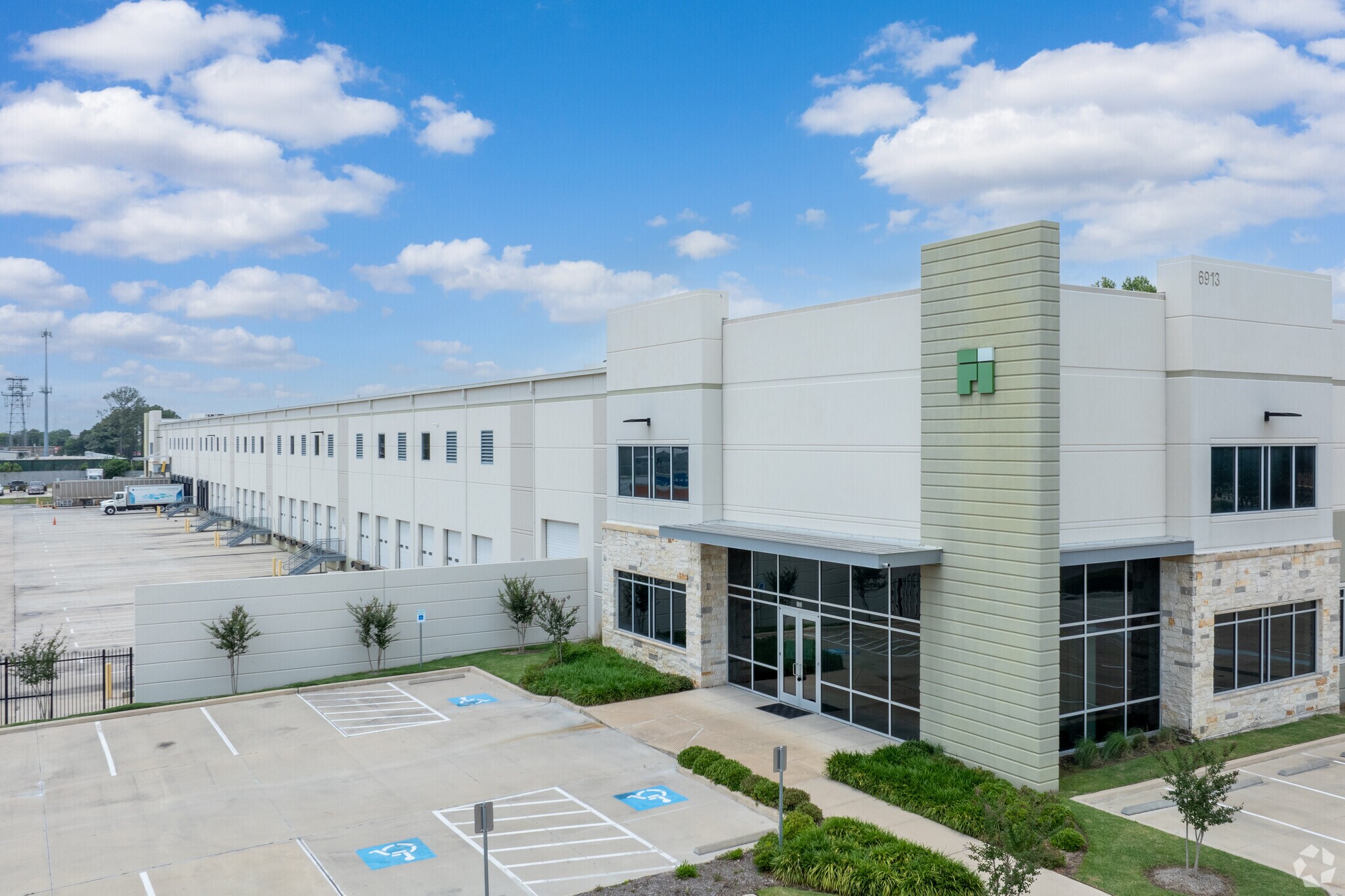 6913 Guhn Rd, Houston, TX for sale Primary Photo- Image 1 of 1