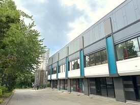 Columbia Plaza - Commercial Real Estate