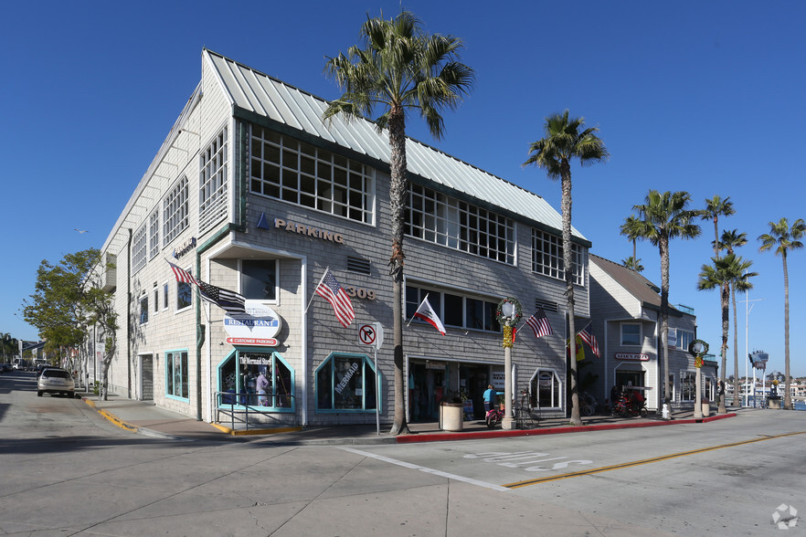 309 Palm St, Newport Beach, CA for lease - Building Photo - Image 1 of 9