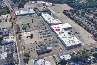 More details for 825-895 W Montauk Hwy, West Babylon, NY - Retail for Lease