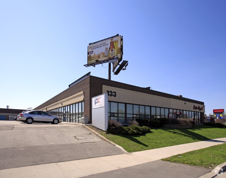 133 The West Mall, Toronto, ON for sale - Primary Photo - Image 1 of 1