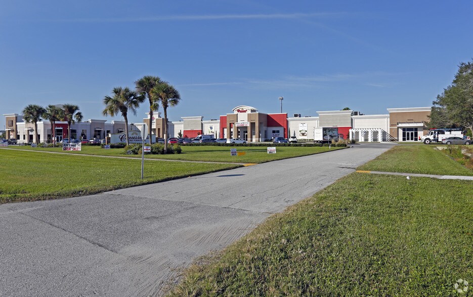 4715 S Florida Ave Lakeland Fl 33813 Loft Creative E 135 000 Sf Office Building Offered At 21 In Lakeland Fl