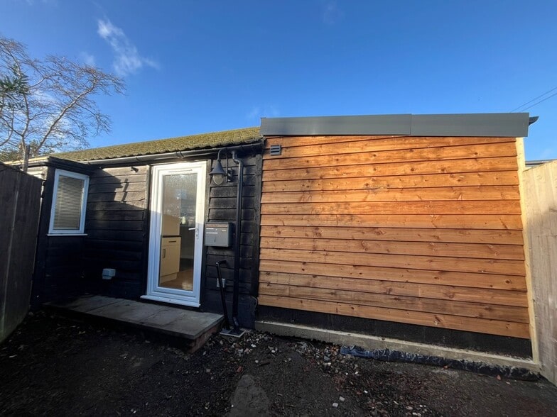 106 St. Albans Rd, Sandridge for lease - Building Photo - Image 1 of 1