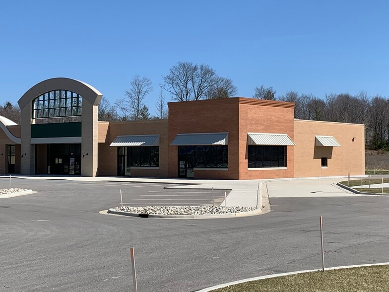 US-131 & M-55, Cadillac, MI for lease - Building Photo - Image 1 of 1