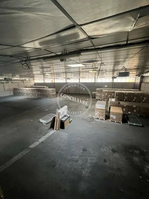 15 Rue De Marclan, Muret for lease Interior Photo- Image 1 of 8