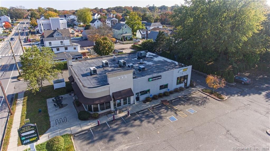 42 Williams Ave, Mystic, CT for sale Primary Photo- Image 1 of 1