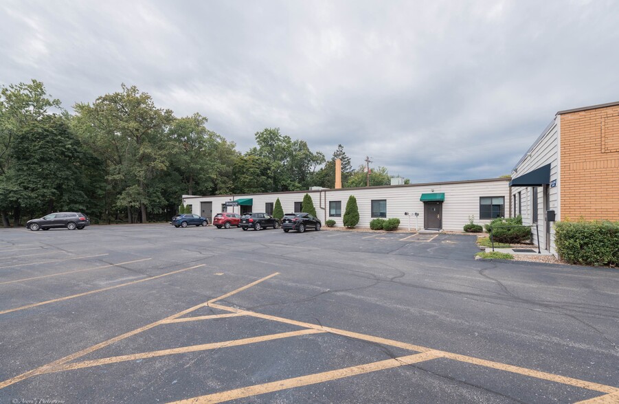 26943 Westwood Rd, Westlake, OH for lease - Building Photo - Image 2 of 8