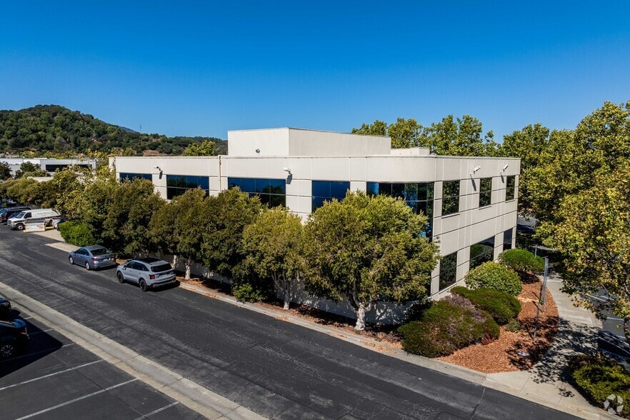 100 Pelican Way, San Rafael, CA for lease - Building Photo - Image 3 of 3