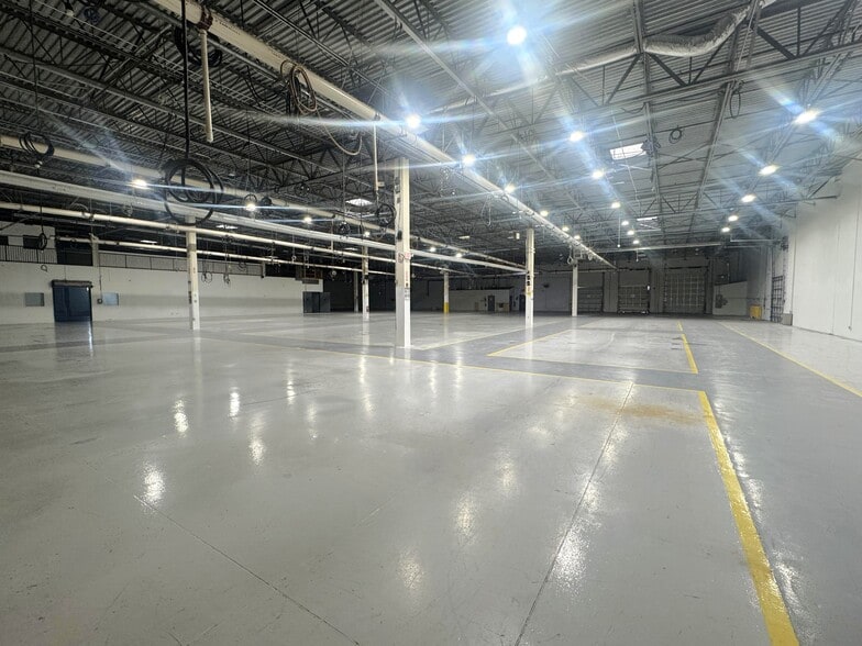 6690 N Hiatus Rd, Tamarac, FL for lease - Building Photo - Image 3 of 13