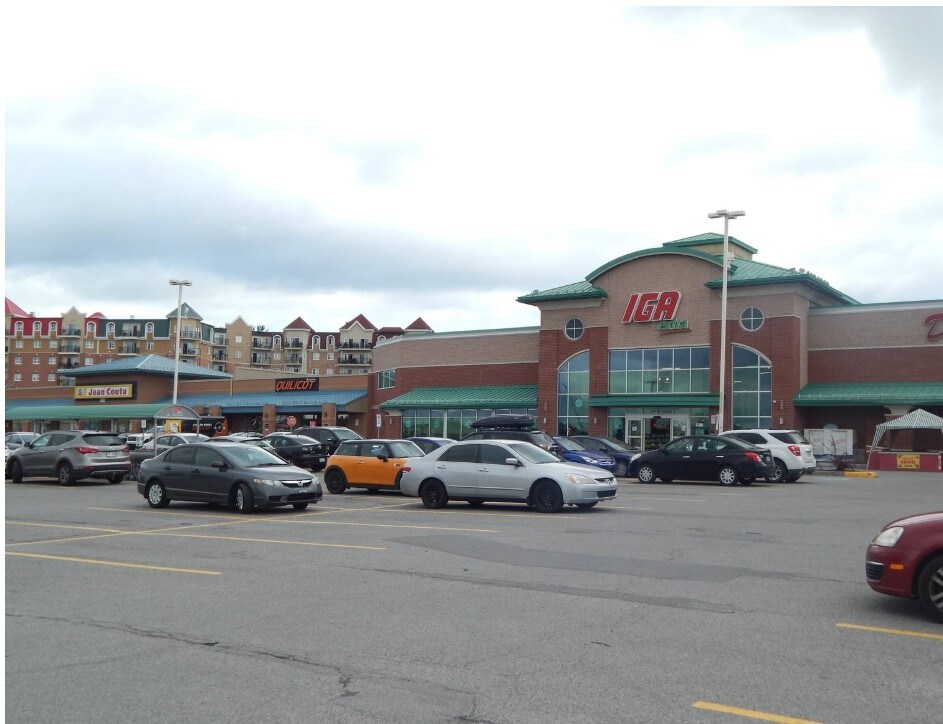 232 Rue Saint-Charles, Ste-Thérèse, QC for sale Primary Photo- Image 1 of 1