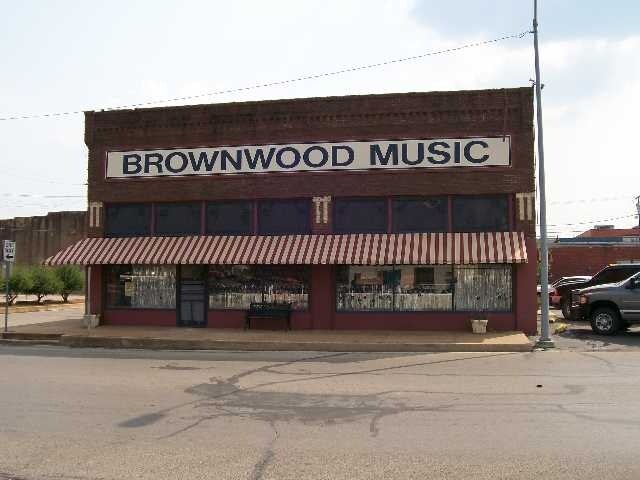 201 W Baker St, Brownwood, TX for sale - Primary Photo - Image 1 of 1