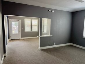 210 Grove St, Roseville, CA for lease Building Photo- Image 2 of 6