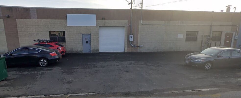 117-119 Marine St, Farmingdale, NY for lease - Building Photo - Image 1 of 1