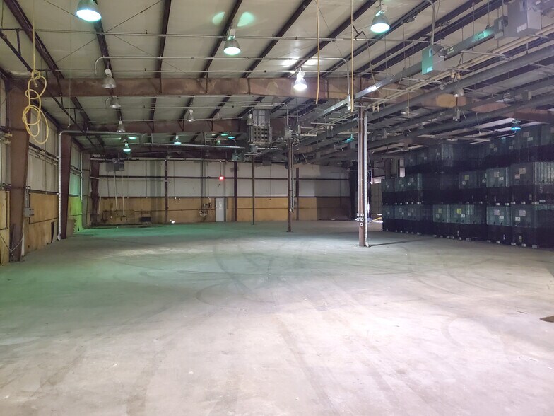 7599 St. John's Rd, Elberfeld, IN for sale - Building Photo - Image 1 of 1