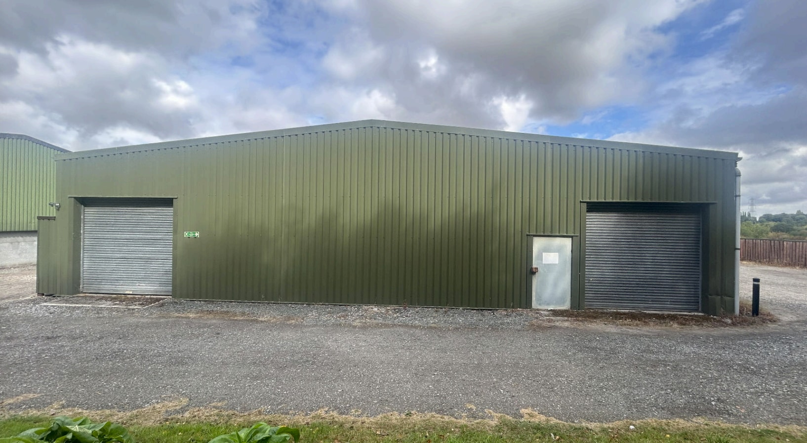 56 Trent Ln, Melbourne for lease Primary Photo- Image 1 of 2