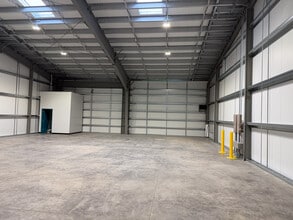 2121 St Francis Ln, Vancouver, WA for lease Interior Photo- Image 1 of 12