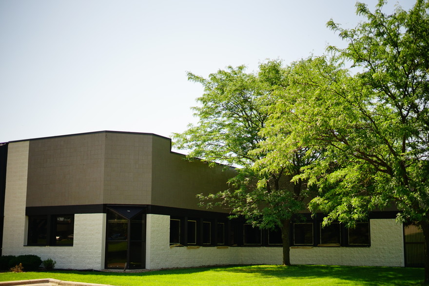 7615 Golden Triangle Dr, Eden Prairie, MN for lease - Building Photo - Image 3 of 3