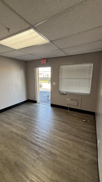 2101-2251 SW 59th Ave, West Park, FL for lease - Interior Photo - Image 3 of 9