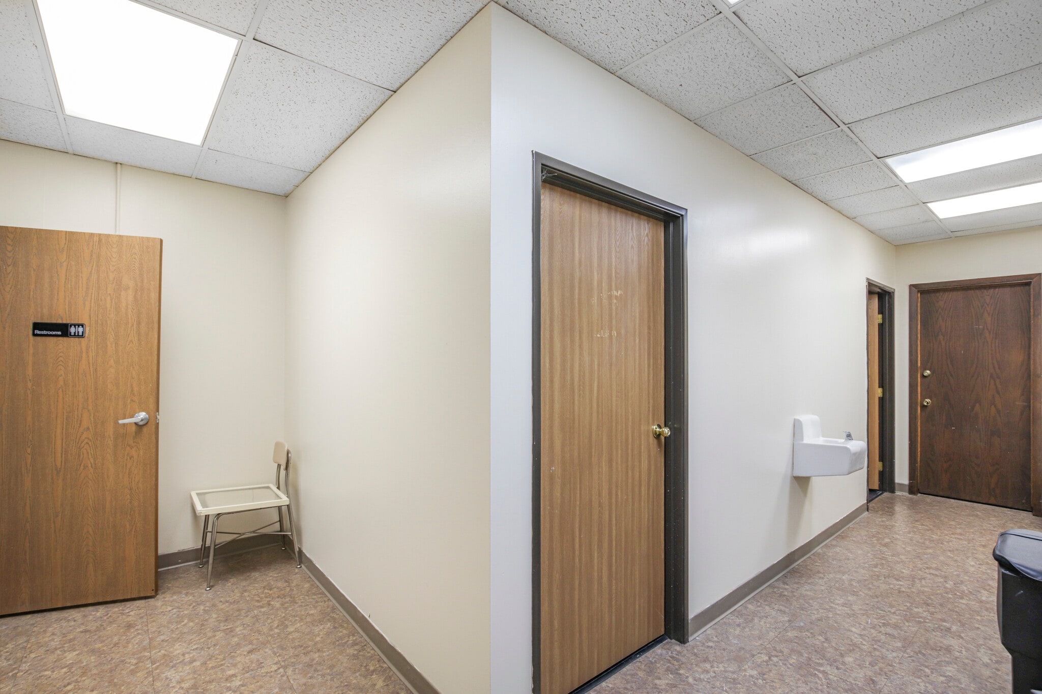 2118 Veterans Dr, Saint Cloud, MN for lease Interior Photo- Image 1 of 10