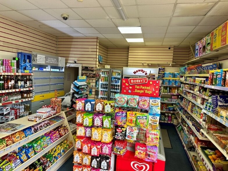 1 Glen Falcon, Douglas for lease - Interior Photo - Image 3 of 6