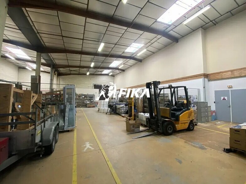 Flex in Toulouse for lease - Interior Photo - Image 2 of 12