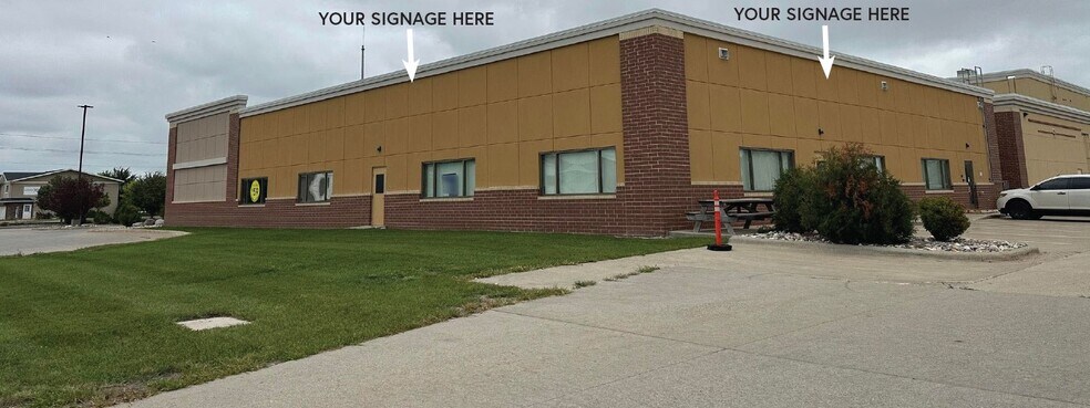 4674 40th Ave S, Fargo, ND for lease - Building Photo - Image 1 of 5