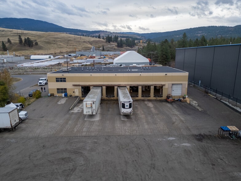 131 Tilley Rd, Kelowna, BC for sale - Building Photo - Image 3 of 9