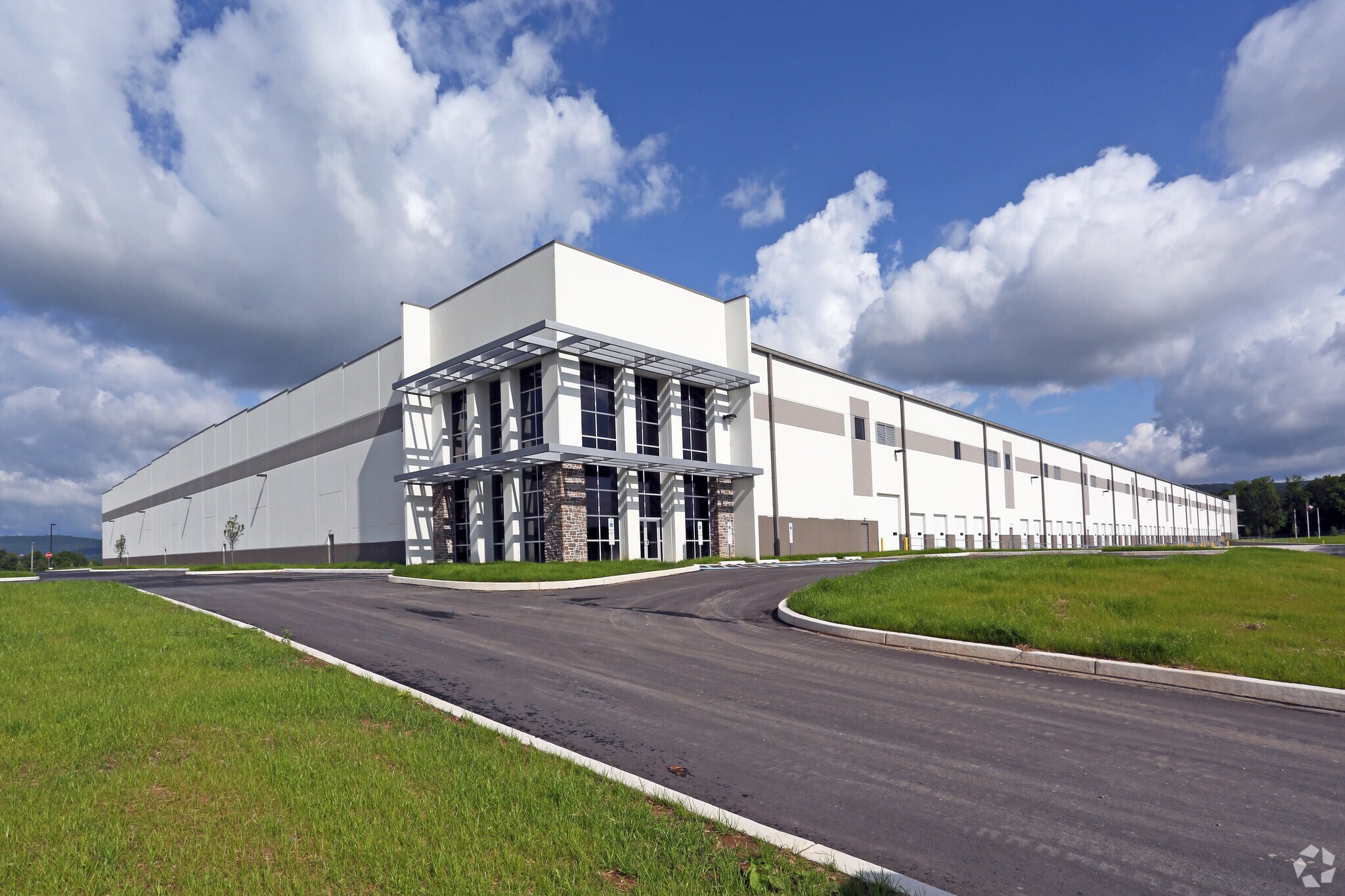 50 MSC Dr, Jonestown, PA for sale Primary Photo- Image 1 of 1