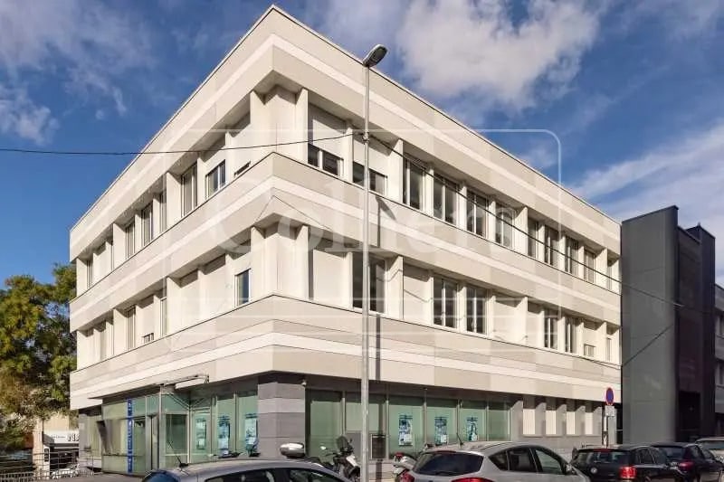 Office in Marseille for lease - Building Photo - Image 2 of 9