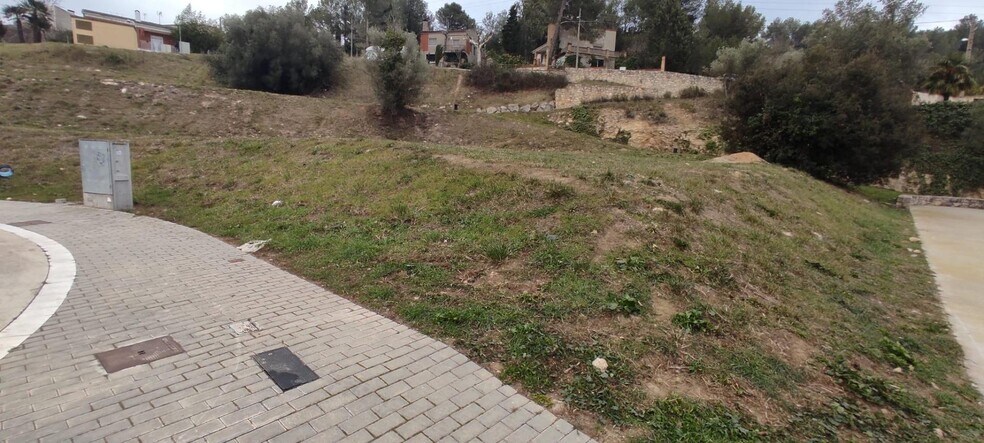Land in Les Gunyoles, Barcelona for sale - Construction Photo - Image 2 of 5