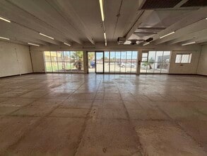 5421 Grissom Rd, San Antonio, TX for lease Interior Photo- Image 2 of 7