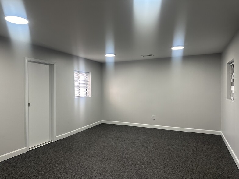 752 Brookhaven Cir, Memphis, TN for sale - Interior Photo - Image 2 of 29