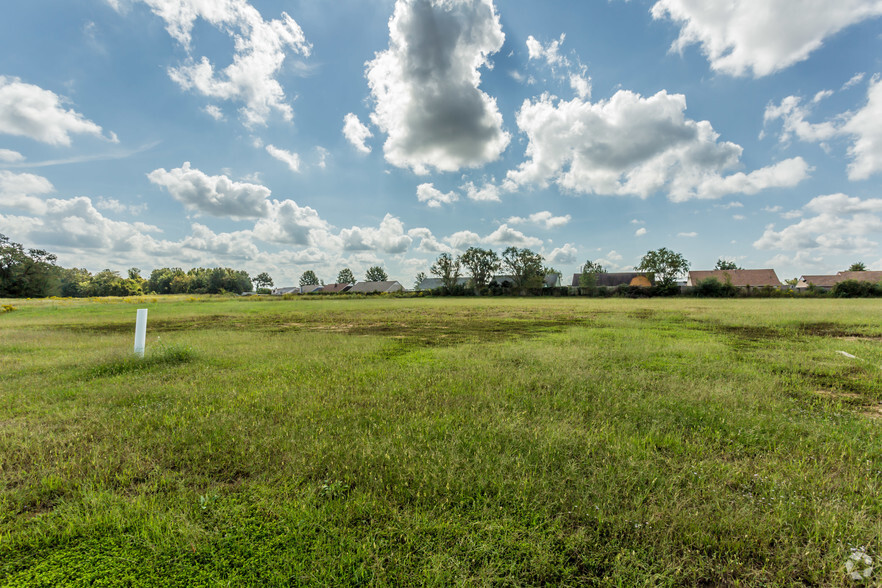 4225 Goodman Rd, Horn Lake, MS for sale - Primary Photo - Image 1 of 1