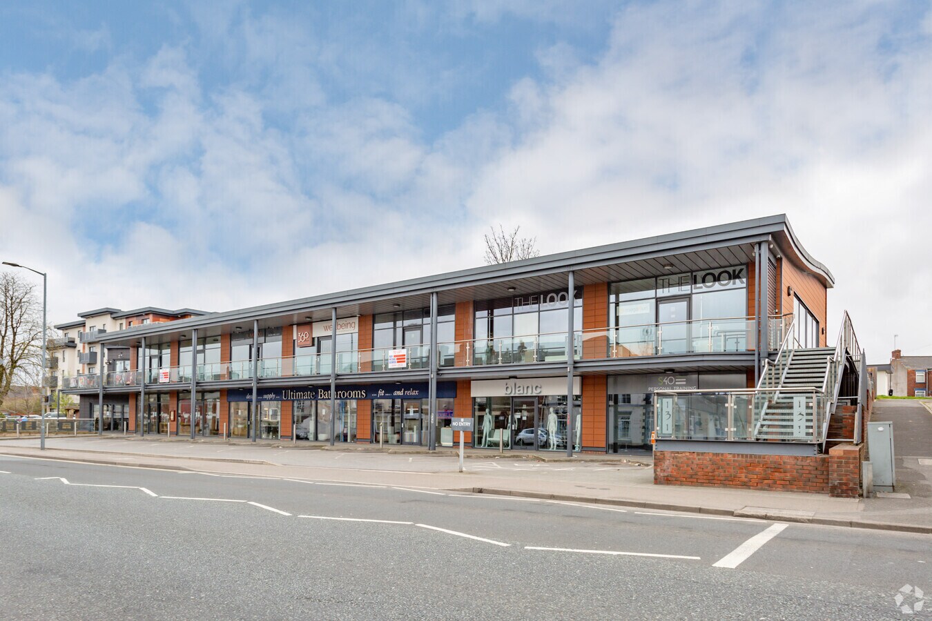 131 Chatsworth Rd, Chesterfield, S40 2AP Retail for Lease