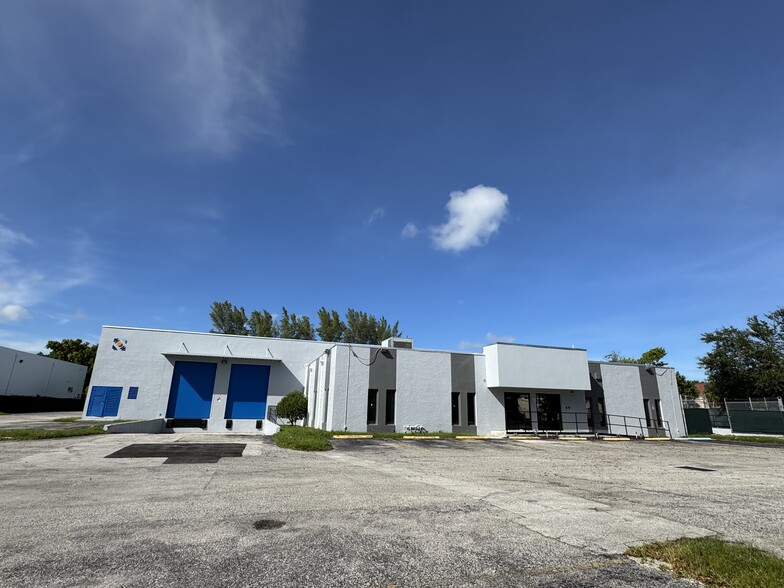 1280 SW 27th Ave, Pompano Beach, FL for lease - Building Photo - Image 1 of 7