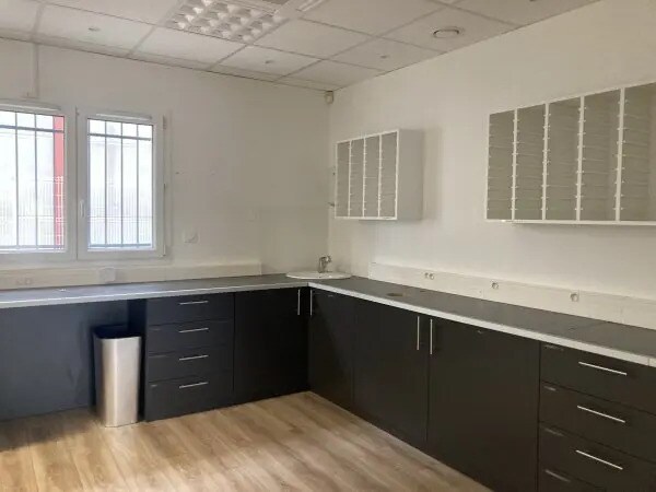 Flex in Argelès-sur-Mer for lease - Interior Photo - Image 3 of 4