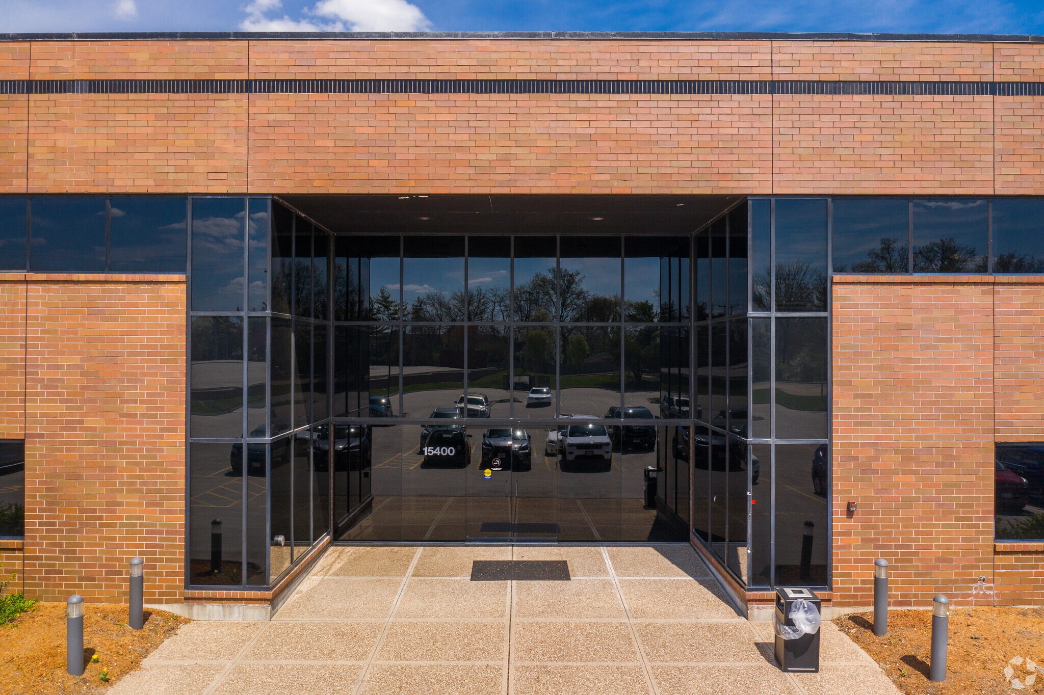 15400 S Outer Forty, Chesterfield, MO for lease Building Photo- Image 1 of 10