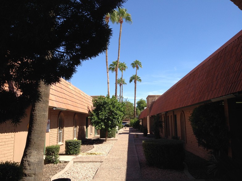 1801 S Jentilly Ln, Tempe, AZ for sale - Building Photo - Image 3 of 10