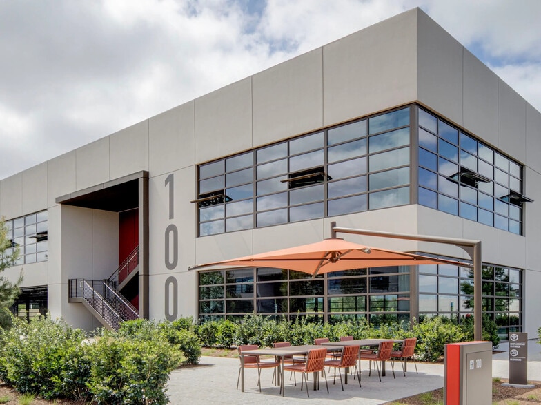 100 Progress, Irvine, CA for lease - Building Photo - Image 3 of 19