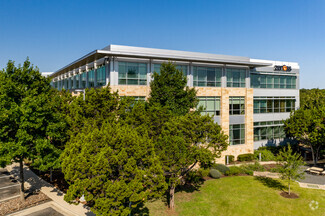 More details for 11305 Four Points Dr, Austin, TX - Office for Lease