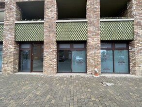 12-15 Upper Dock Walk, London for lease Building Photo- Image 1 of 4