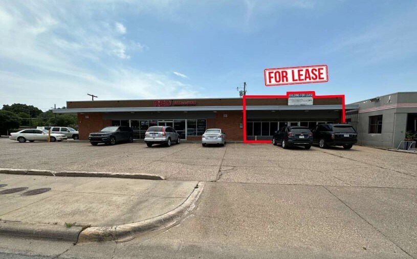 42104218 Lovers Ln, Dallas, TX 75209