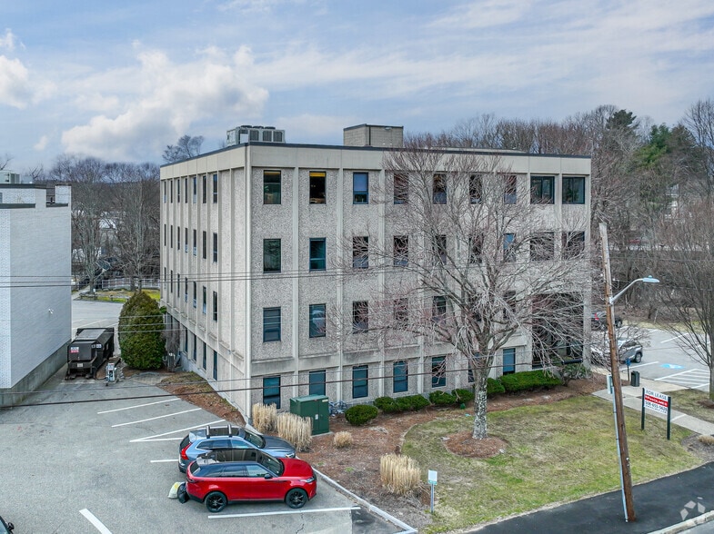 15 Walnut St, Wellesley, MA for lease - Building Photo - Image 2 of 5