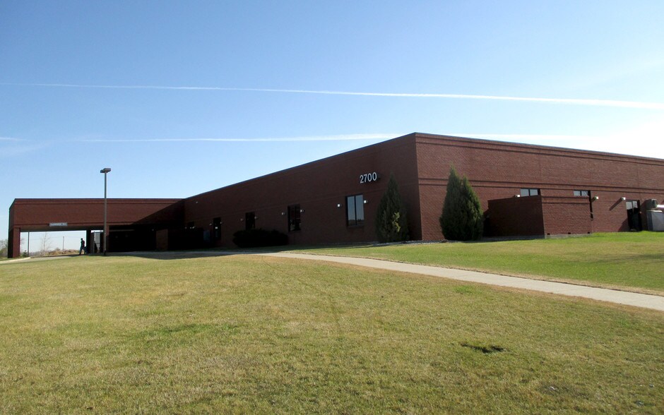 2700 8th St NW, Minot, ND 58703 Office for Sale